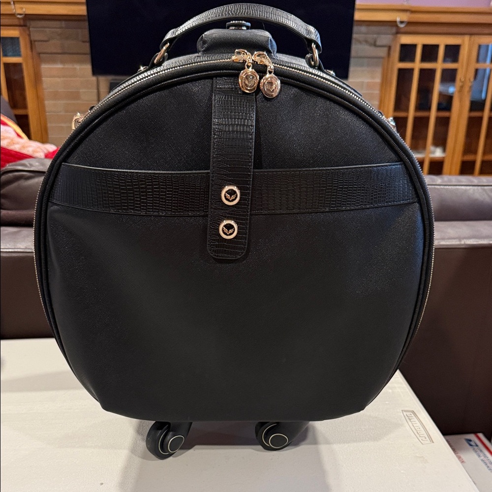 Smart Birdy Black Rose Round Travel Bag w/Rose Gold Accents & accessories